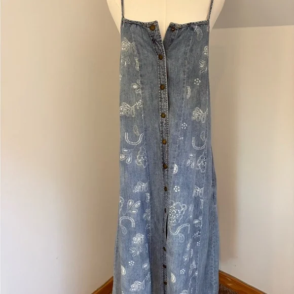 Free People EUC versatile denim maxi dress - Picture 4 of 8